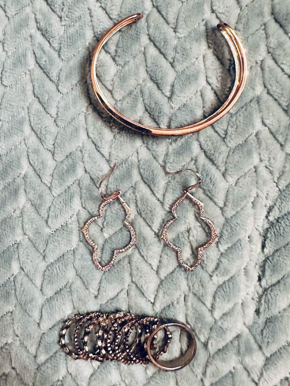 Rose Gold Jewelry Set (Stella & Dot bracelet and earrings) Bonus Stacking Rings!